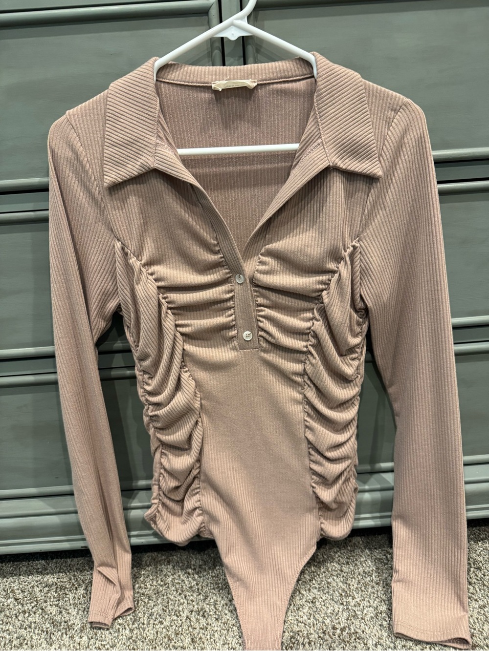 Altar'd State Ruched Ribbed Long-Sleeve Bodysuit - Dusty Rose